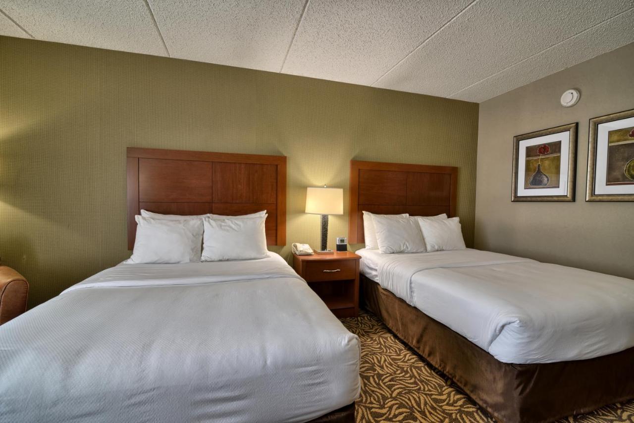 Clarion Inn & Suites - University Area Cortland Ngoại thất bức ảnh