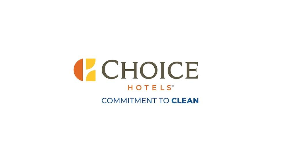 Clarion Inn & Suites - University Area Cortland Ngoại thất bức ảnh